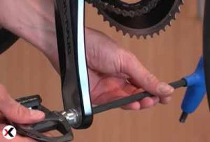 how-to-change-pedals-4-400