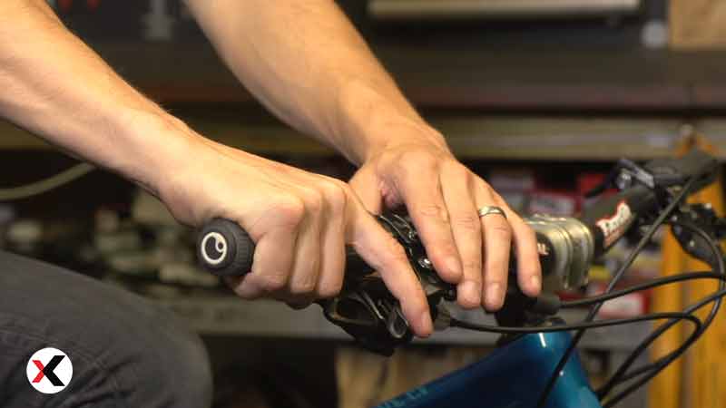 how-to-tighten-bike-brakes-featureds