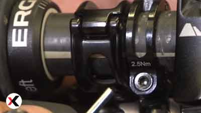 tighten mountain bike brakes