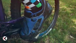 Are-There-Special-Shoes-for-Mountain-Biking