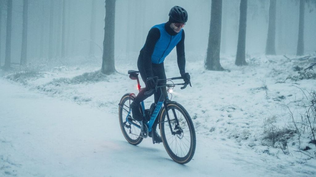 What to wear when cycling in winter