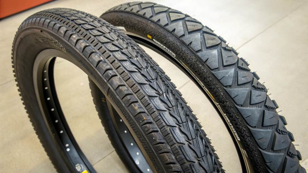 Tread Patterns: Hybrid tires mountain biking