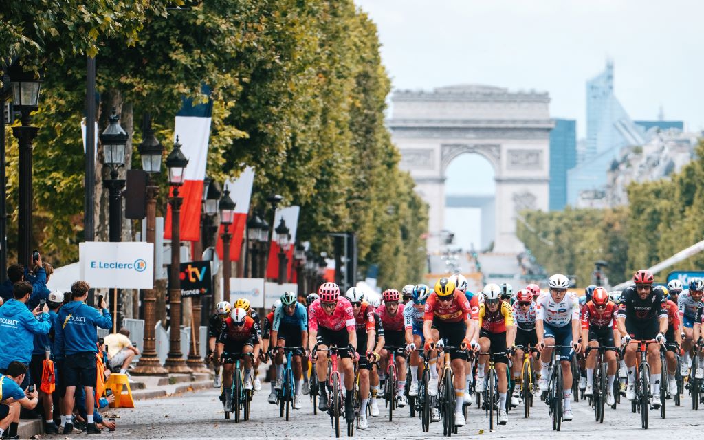 Tour de France 2026 peloton riding through the streets of Barcelona during the Grand Départ team time trial