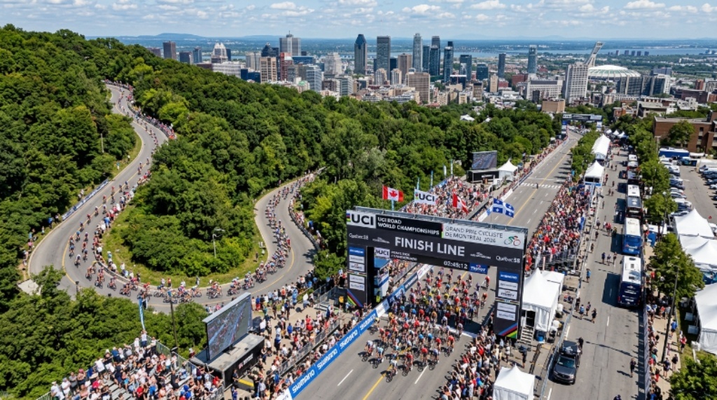 Aerial view of the Mont Royal circuit in Montreal, Canada, showing the Avenue du Parc finish line used for the 2026 Grand Prix Cycliste de Montréal and UCI Road World Championships