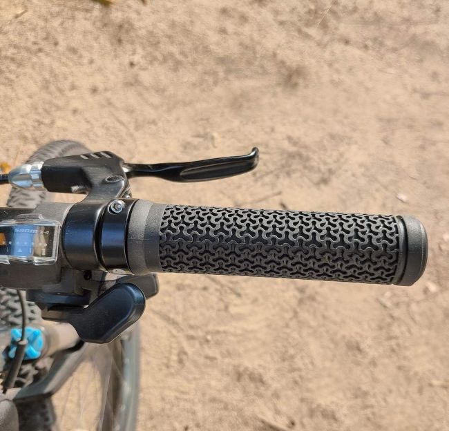 GPMTER bicycle handlebar grips designed for comfortable everyday riding
